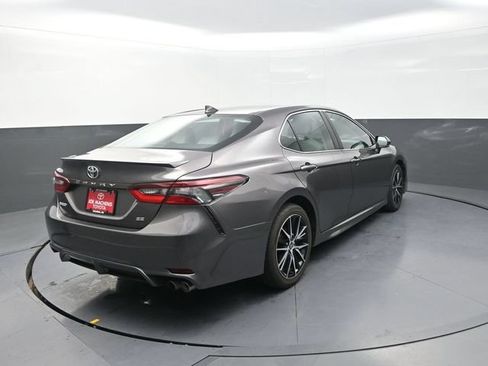 Used 2024 Toyota Camry SE FWD image 8