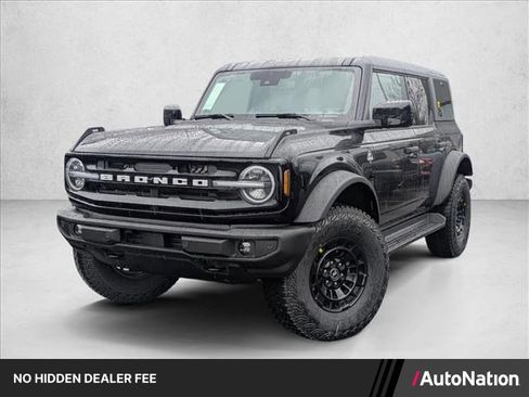 New 2026 Ford Bronco Outer Banks w/ Sasquatch Package AWD/4WD image 1
