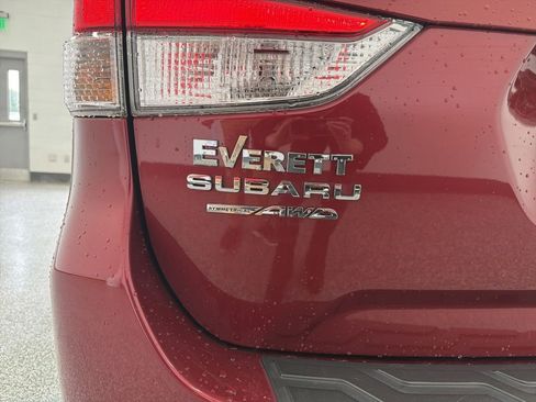 Used 2021 Subaru Forester Limited w/ Popular Package #3 AWD/4WD image 5