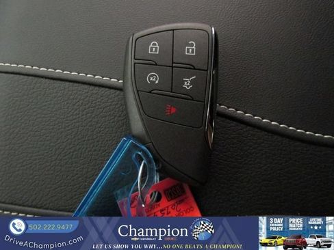 Certified 2026 GMC Acadia Denali w/ Super Cruise Package FWD image 10