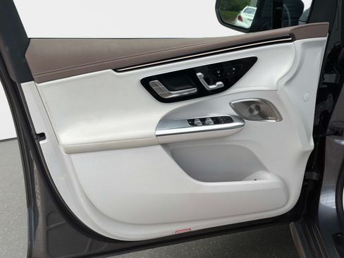 Certified 2023 Mercedes-Benz EQE 350+ SUV image 16