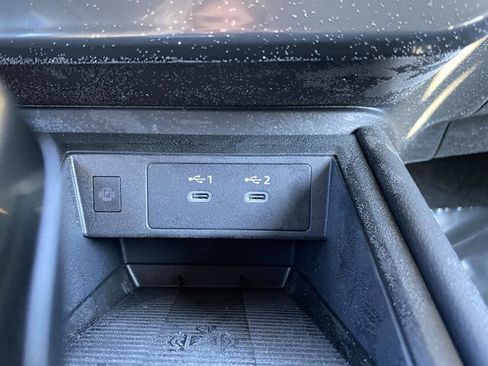 New 2026 Nissan Kicks SR w/ Cold Weather Package image 21