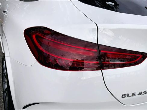 New 2026 Mercedes-Benz GLE 450 4MATIC Coupe image 18