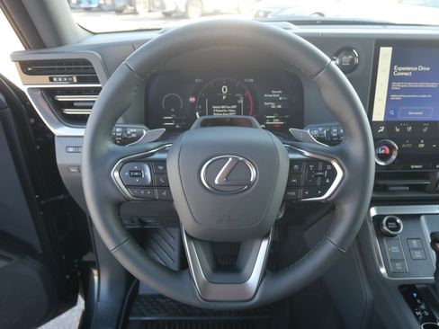 Certified 2026 Lexus GX 550 w/ Accessory Package (2T) image 25