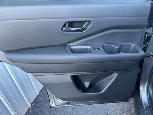 New 2026 Nissan Pathfinder S image 28