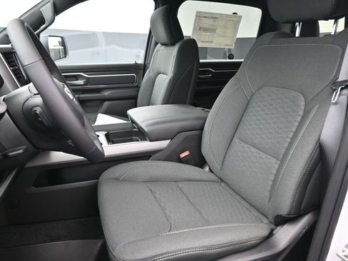 New 2026 RAM 1500 4x4 Crew Cab image 12