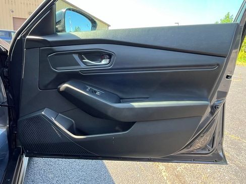 Used 2025 Honda Accord SE image 21