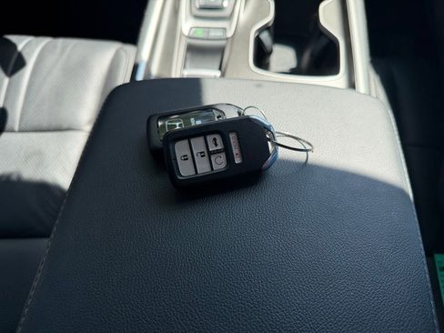 Used 2021 Honda Accord Touring image 26