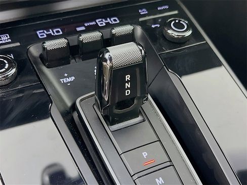 Certified 2024 Porsche 911 Carrera image 19