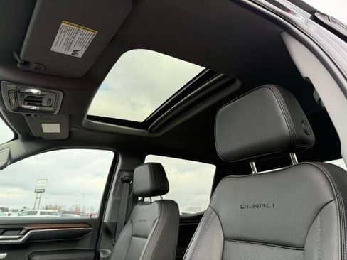 Used 2024 GMC Sierra 1500 Denali image 11