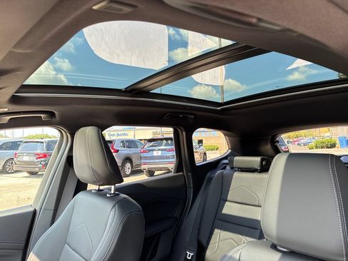 New 2027 BMW X1 xDrive28i AWD/4WD image 17