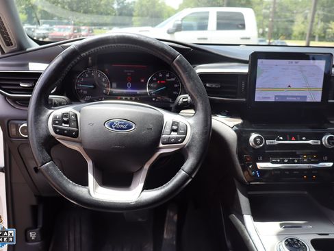Certified 2021 Ford Explorer Limited w/ Equipment Group 301A RWD image 16