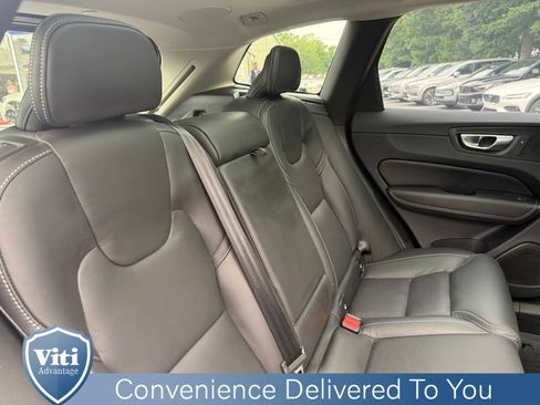 Certified 2023 Volvo XC60 B6 Ultimate w/ Protection Package Premier AWD/4WD image 28
