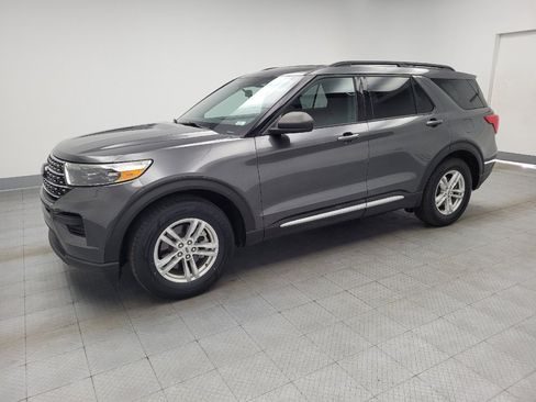 Used 2020 Ford Explorer XLT w/ Class III Trailer Tow Package image 2