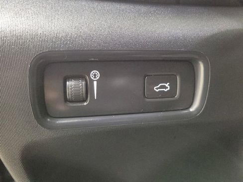 Used 2022 Polestar Polestar 2 w/ Performance Package image 30