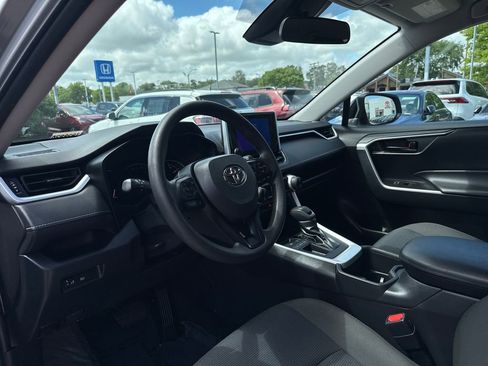Used 2023 Toyota RAV4 LE FWD image 14