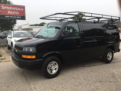 Used 2023 Chevrolet Express 2500 w/ Driver Convenience Package RWD image 12