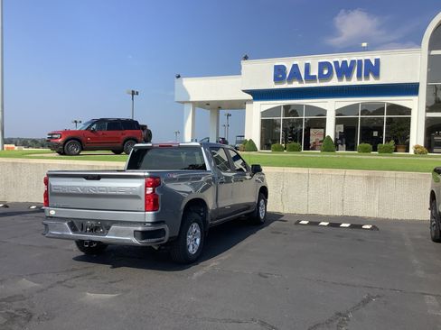 Used 2025 Chevrolet Silverado 1500 LT image 7