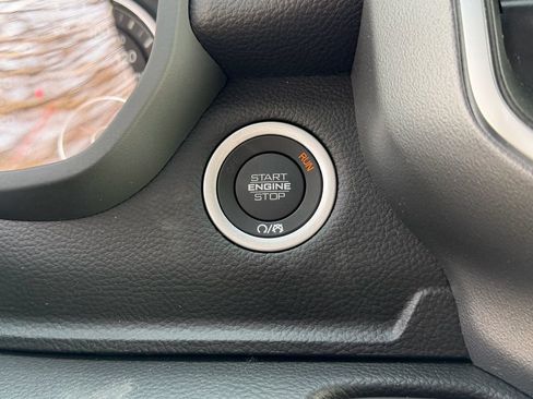 New 2026 RAM 1500 4x4 Crew Cab image 24