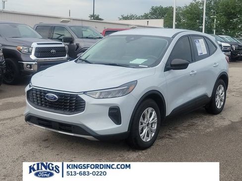 Certified 2026 Ford Escape Active w/ Cold Weather Package FWD image 1