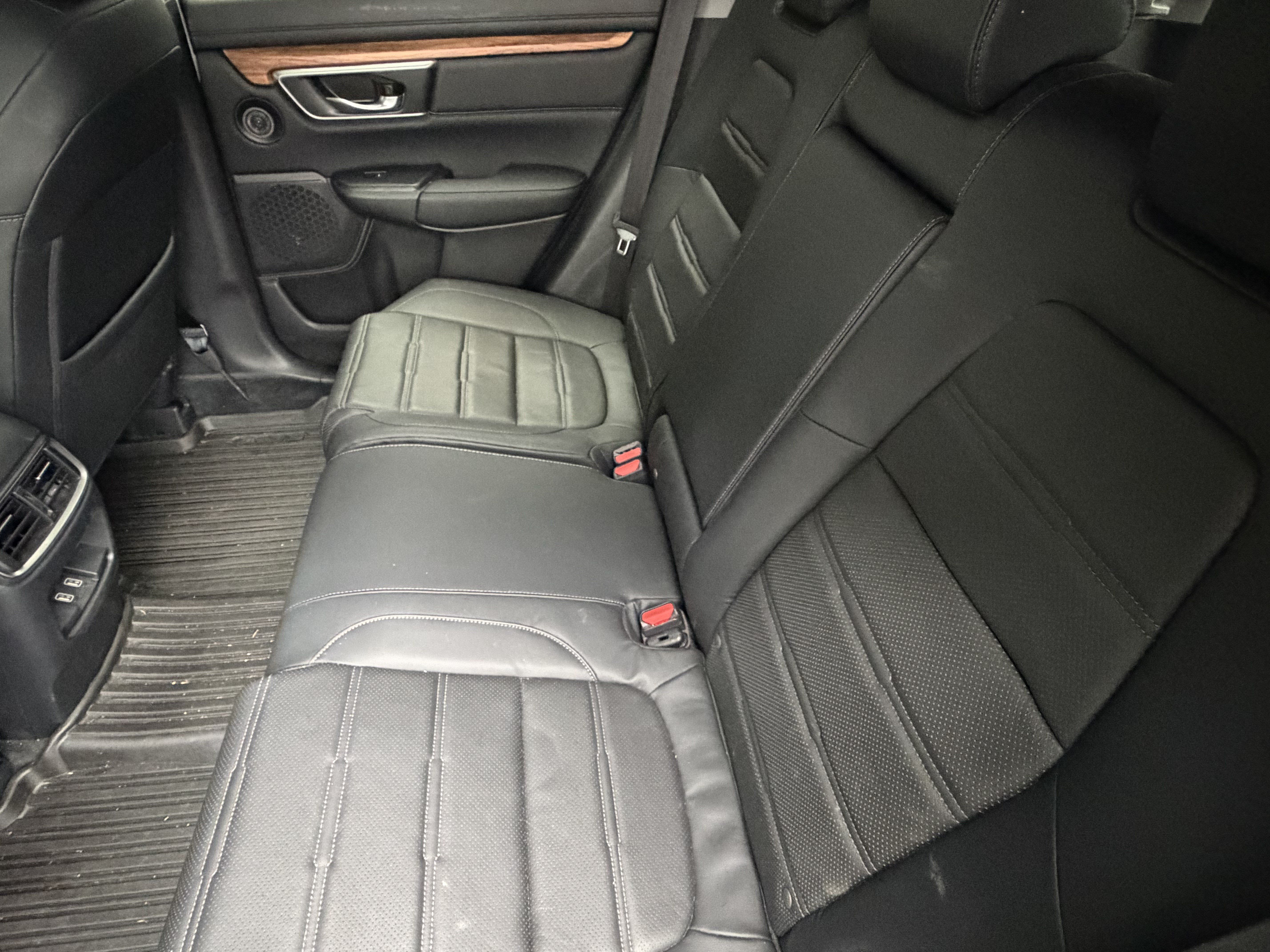 Used 2019 Honda CR-V Touring image 31