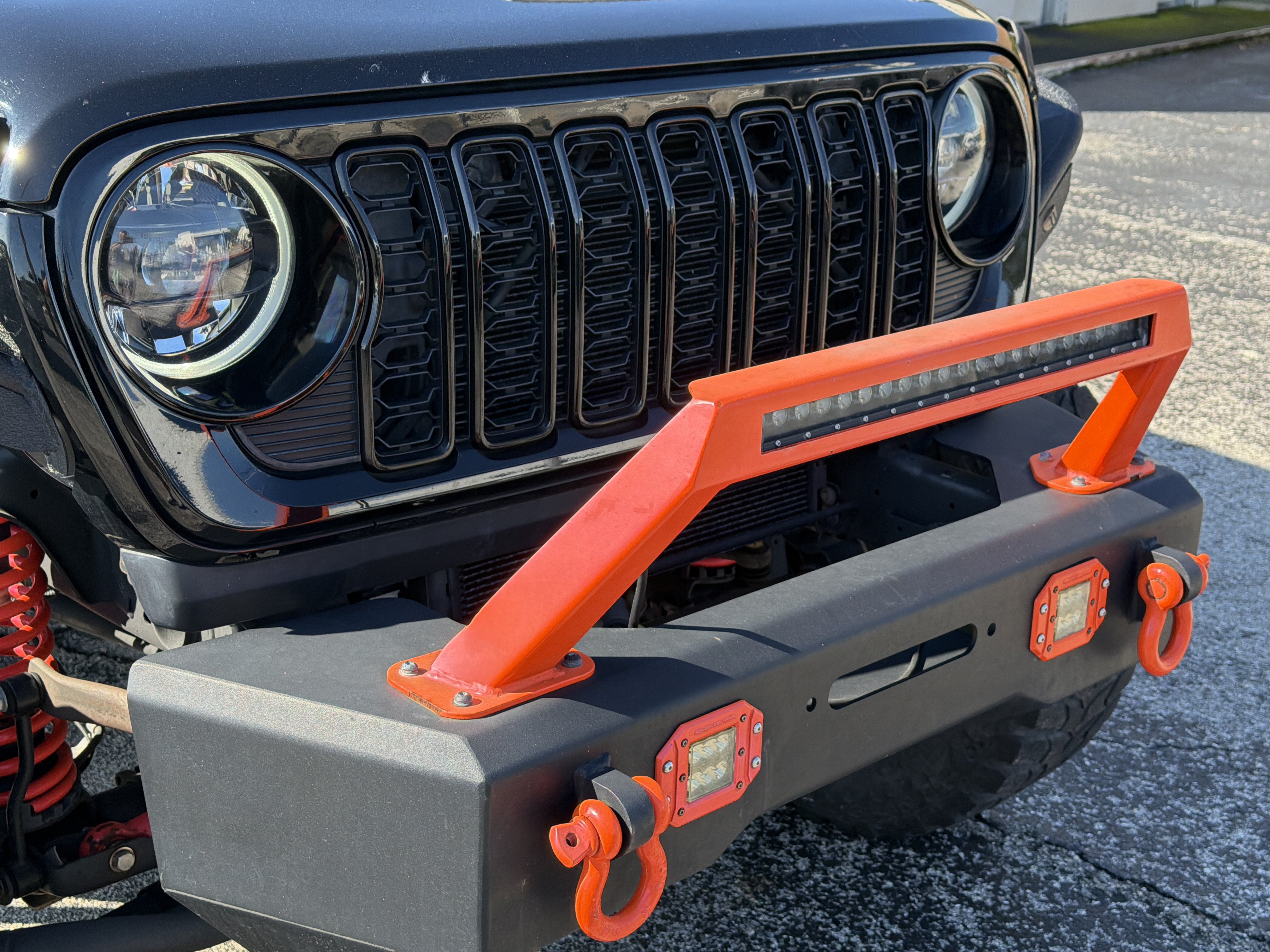 Used 2024 Jeep Wrangler Unlimited Sport AWD/4WD image 9