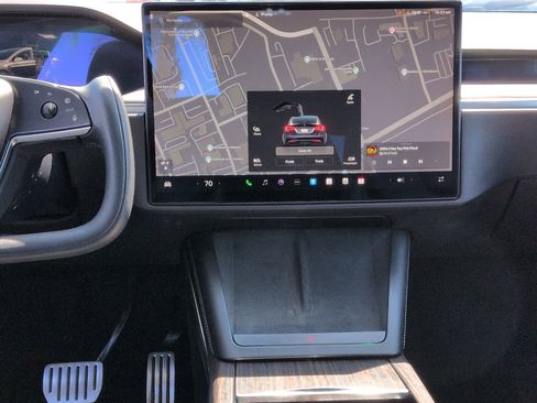 Used 2023 Tesla Model X AWD/4WD image 30