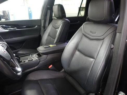 Used 2024 Cadillac XT6 Premium Luxury w/ LPO, Floor Liner Package AWD/4WD image 11