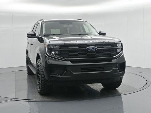 New 2025 Ford Expedition Active image 67