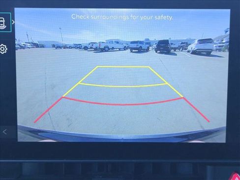 Used 2025 Kia Carnival image 14