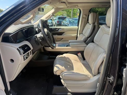 Used 2019 Lincoln Navigator Reserve w/ Cargo Package AWD/4WD image 15