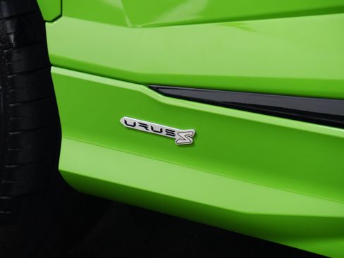 Used 2024 Lamborghini Urus S AWD/4WD image 15