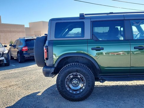 Used 2024 Ford Bronco Everglades image 5