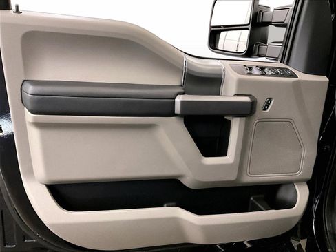Used 2022 Ford F350 XLT w/ XLT Premium Package AWD/4WD image 22