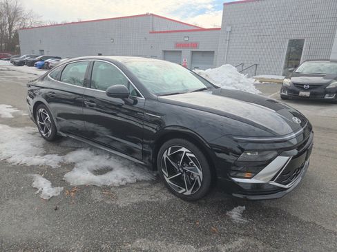 Certified 2024 Hyundai Sonata SEL w/ Convenience Package image 1