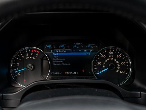 Used 2016 Ford F150 Lariat w/ Equipment Group 502A Luxury image 28