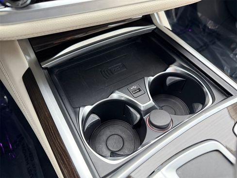 Used 2020 BMW 750i xDrive w/ Executive Package image 26