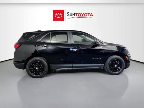 Used 2024 Chevrolet Equinox LS w/ LS Convenience Package image 2