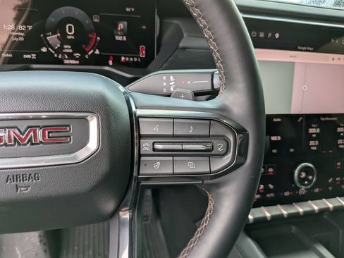 Used 2024 GMC Acadia AT4 AWD/4WD image 30