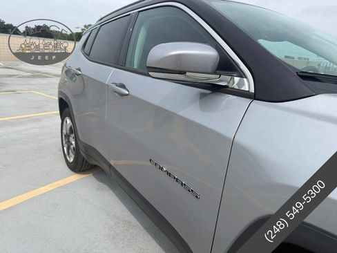 Used 2018 Jeep Compass Limited AWD/4WD image 7
