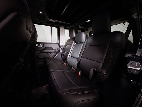 Used 2024 Jeep Wrangler Unlimited Rubicon 392 AWD/4WD image 22