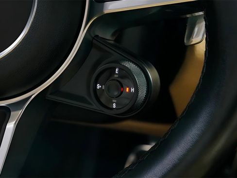 Used 2020 Porsche Panamera 4 image 33