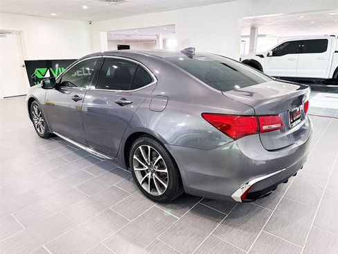 Used 2018 Acura TLX V6 w/ Technology Package FWD image 3