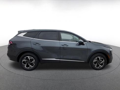 Used 2025 Kia Sportage LX FWD image 16