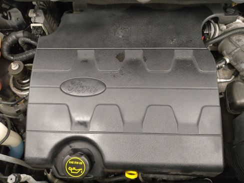 Used 2016 Ford Edge Titanium w/ Equipment Group 301A AWD/4WD image 30