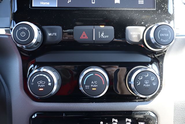 New 2026 RAM 1500 Express AWD/4WD image 15