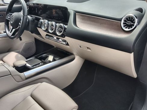 Used 2023 Mercedes-Benz GLA 250 image 28