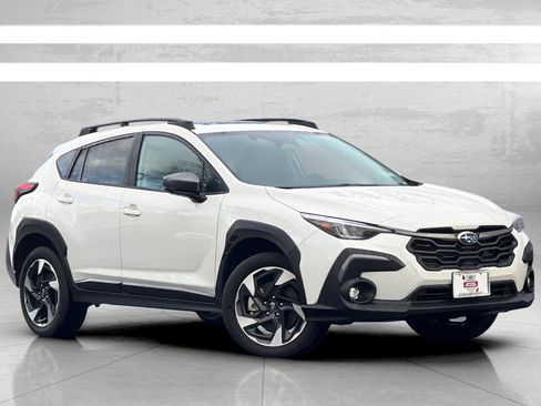 Used 2025 Subaru Crosstrek 2.5i Limited w/ Crosstrek Mirror Package image 2