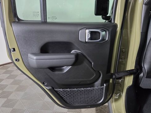 New 2026 Jeep Gladiator Rubicon AWD/4WD image 23