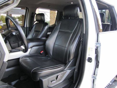 Used 2019 Ford F250 Lariat w/ Lariat Value Package image 13